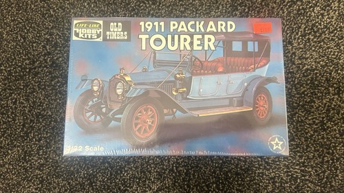 Vintage life like hobby kits - vintage,